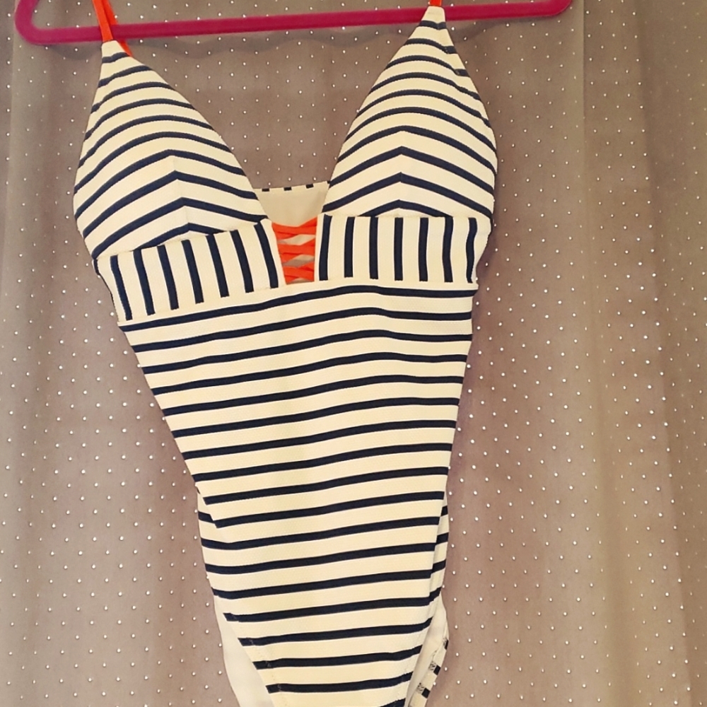 J Crew one piece bathing suit. Sz 8.